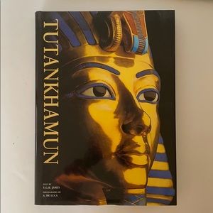 📙Tutenkhamun coffee table book